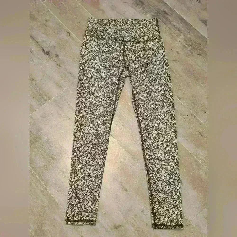 Aerie Floral Chill Play Leggings